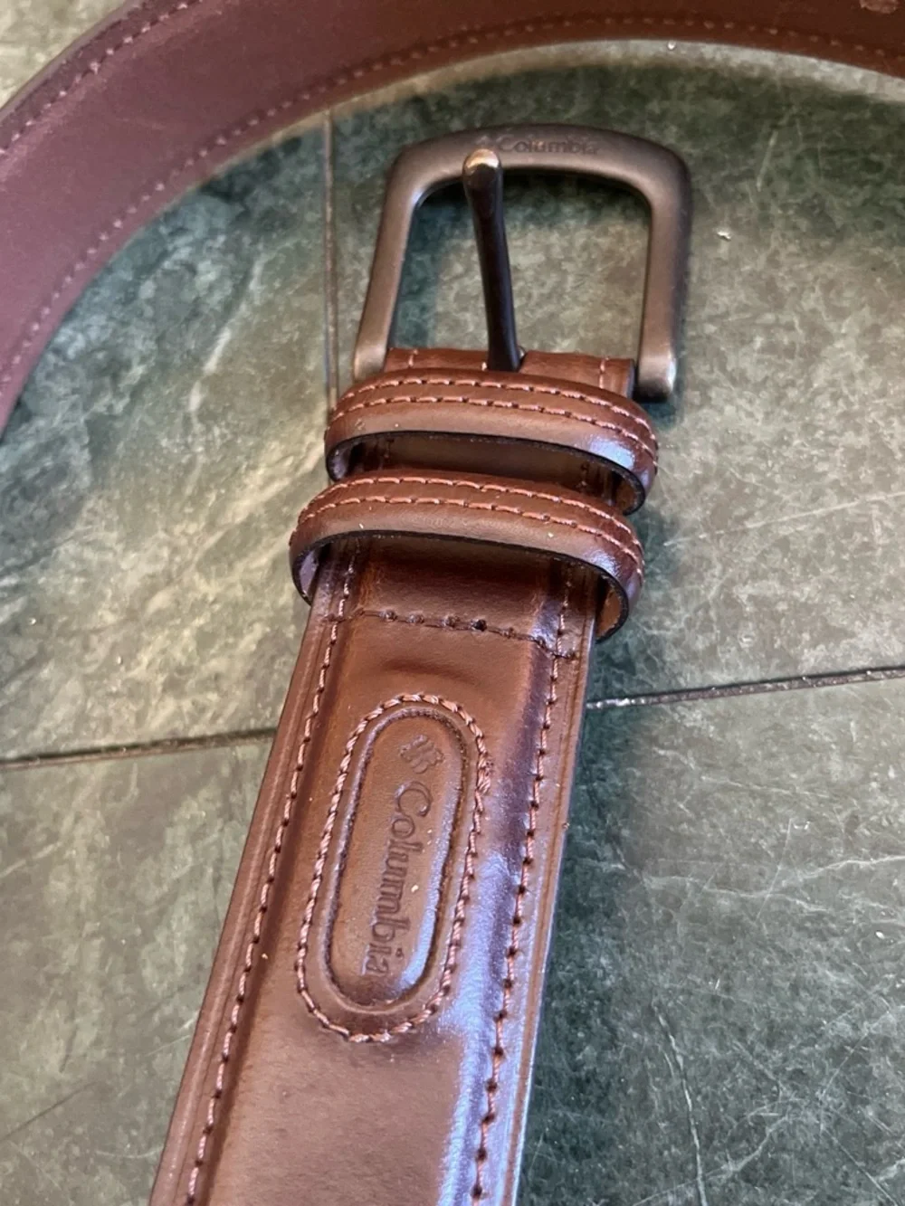 Columbia Men's Dark Brown Leather Belt with Metal Buckle
